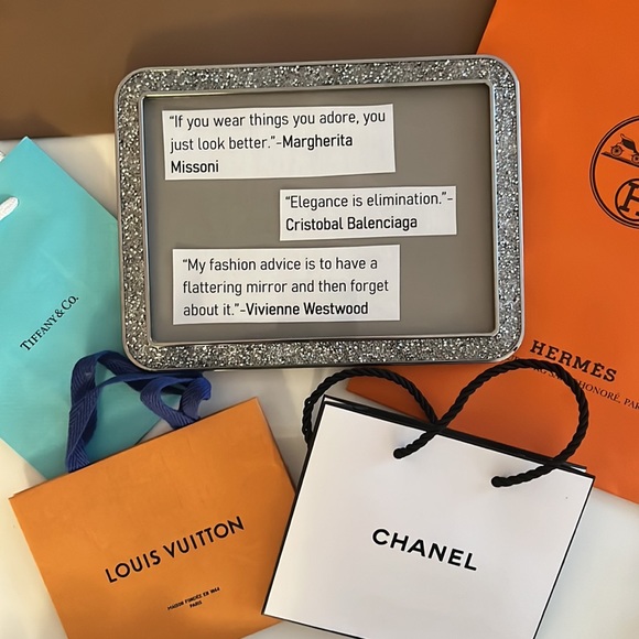 CURRENTLY in RESALE THERAPY 🤩 FiFi PoshPosh 💃Fashion Obsessed/Fashion Addicted - Picture 7 of 9